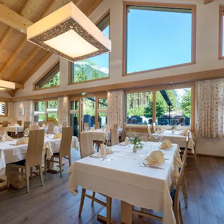 Alpenresort Eienwaeldli *